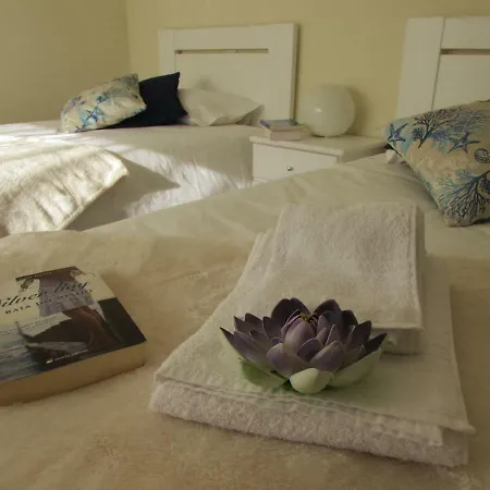 Апартаменты Bay House With Pool 1 Minute From The *
