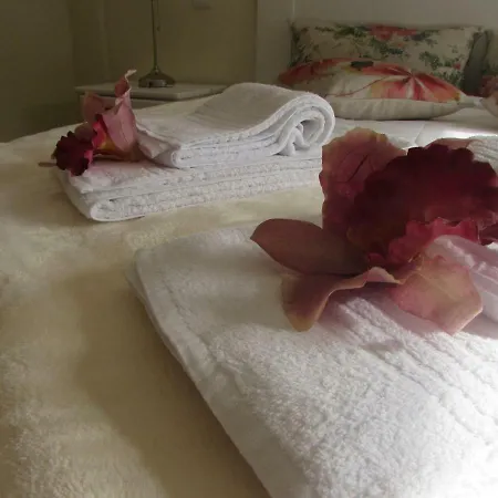 Bay House With Pool 1 Minute From The * São Martinho do Porto