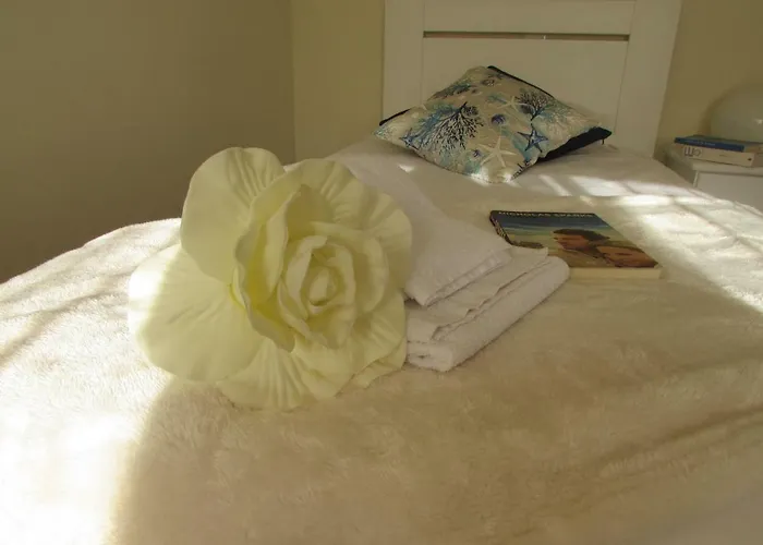 Bay House With Pool 1 Minute From The *