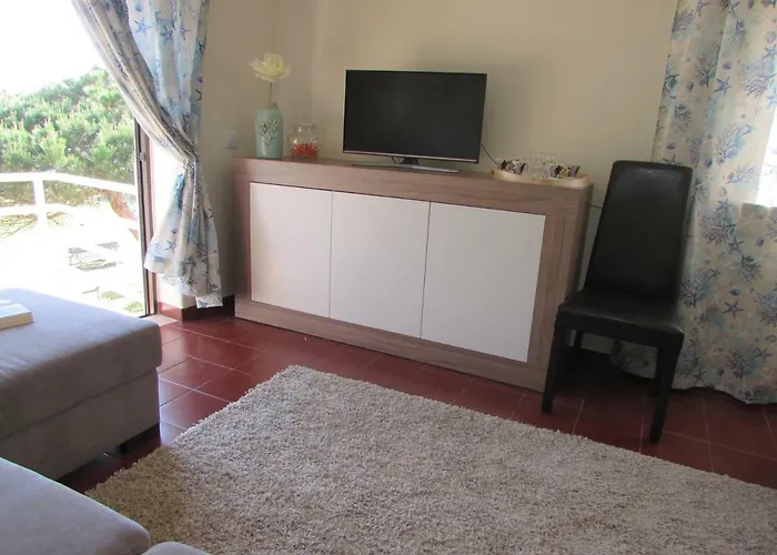 Bay House With Pool 1 Minute From The São Martinho do Porto